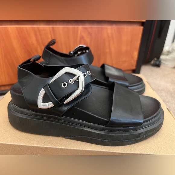 Pull & Bear Platform Sandals Black with Silver Hardware / Size 6 - Picture 1 of 15